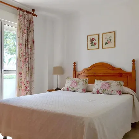 With 2 Bedrooms In Benalmadena, With Pool Access And Terrace *