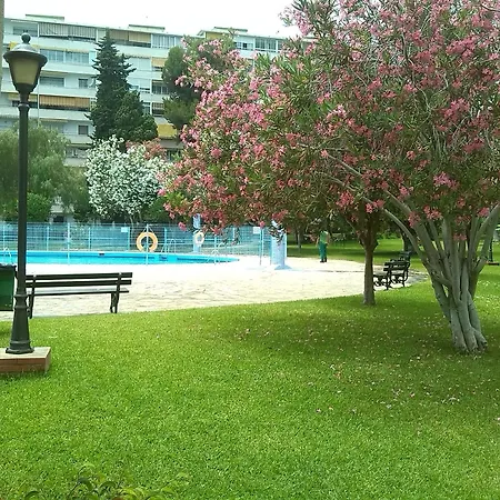 With 2 Bedrooms In Benalmadena, With Pool Access And Terrace Apartment Benalmádena